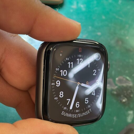 Apple Watch Cracked Glass Repair Service - Image 5