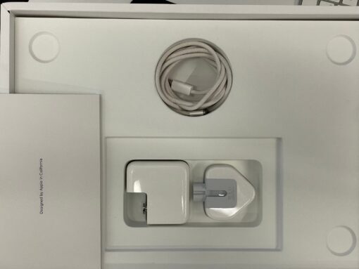 Apple MacBook Air 2022 M2 8-Core 8GB 256GB SSD – Gold – Mint Condition, Only 8 Cycles - Image 7