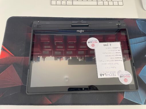 Fujitsu Siemens – Core i7 7th Gen / 8GB RAM / 256GB SSD / Win 11 – Grade A – Touchscreen Convertible - Image 2