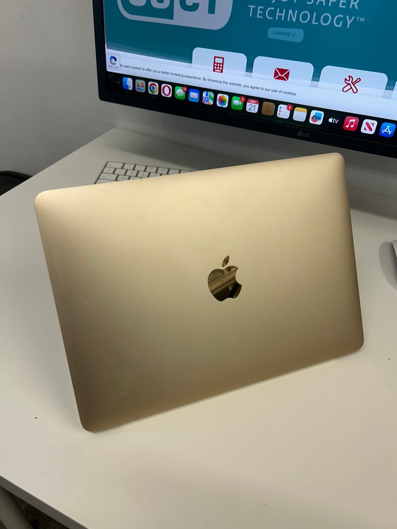 MacBook 12" Retina – Core M3 • 8GB RAM • 256GB SSD • Grade A - Image 2