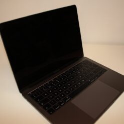 Alternative view of Apple Macbook Pro 13 2017 Intel Core i5 8 GB 128 GB — TL-LAP-00092